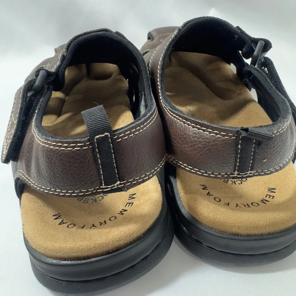 Dockers Mens Fisherman Sandals Brown Adjustable Strap MemoryFoam Comfort Size 8M